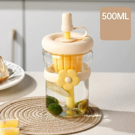500ml Glass cup (flower-shaped), stylish on-the-go straw cup, cold brew coffee cup, beverage cup with lid and straw, 17 oz/500ml capacity, twinset, suitable for home or office use.