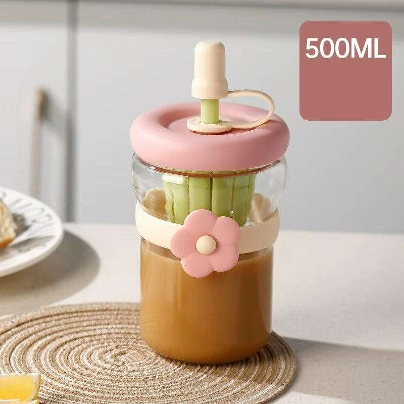 500ml Glass cup (flower-shaped), stylish on-the-go straw cup, cold brew coffee cup, beverage cup with lid and straw, 17 oz/500ml capacity, twinset, suitable for home or office use.